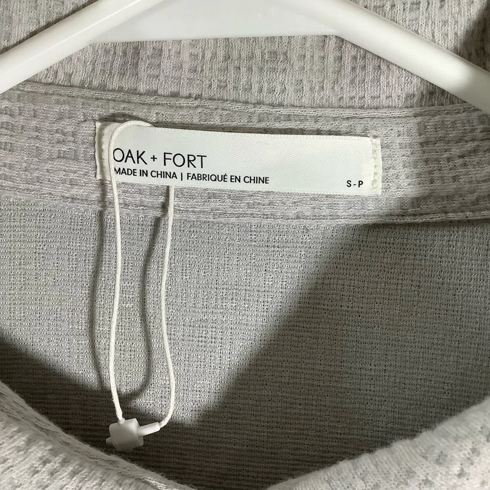 OAK + FORT Women’s Small Button Down Shirt One Pocket Light Weight Shacket Grey